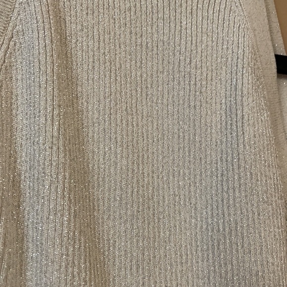 Ivory silk blend tank top with shimmer - Picture 2 of 4